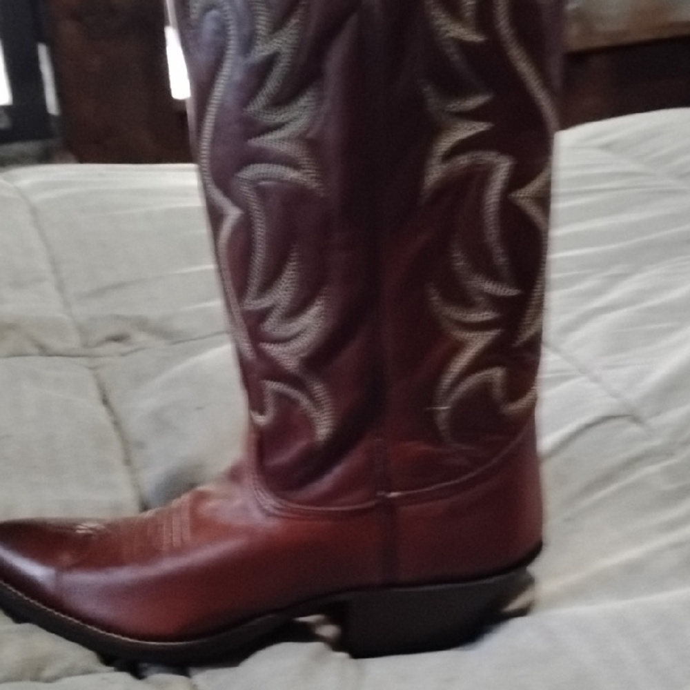 Ariat Brown Western Cowboy Boots
